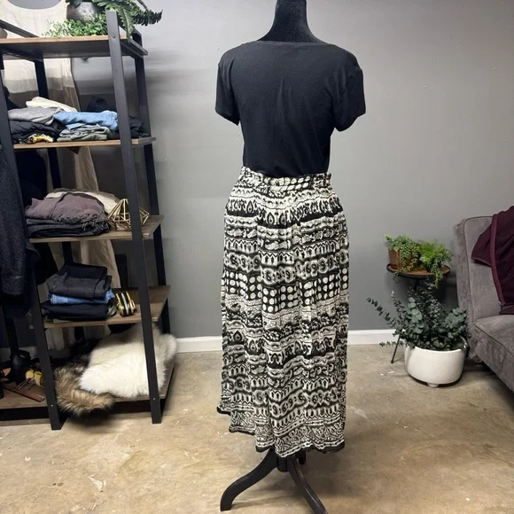 Cotton black and white full skirt all over pattern gauzy womens XL India Boho - Picture 3 of 10